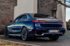 BMW 7 sērija G70 Sedans 2022 - 2026 foto 6