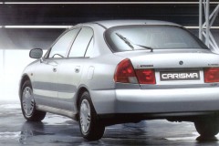 Mitsubishi Carisma Sedans 1995 - 2003 foto 7
