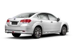 Subaru Legacy Sedans 2009 - 2012 foto 2