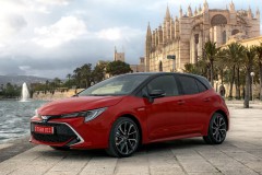 Toyota Corolla He�beks 2018 - 2022 foto 1