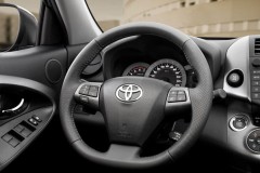 Toyota RAV4 3 2010 - 2013 foto 1